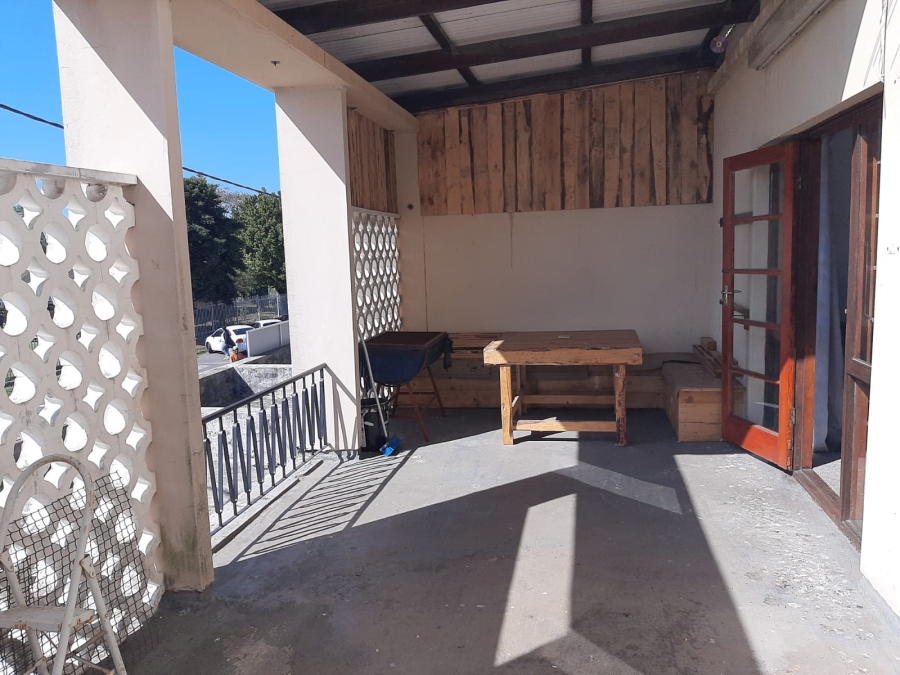 1 Bedroom Property for Sale in Cambridge Eastern Cape